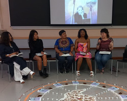 “Exilios y Lejanías. Relatos de mujeres colombianas” was presented in Bilbao with the participation of several of the book’s authors